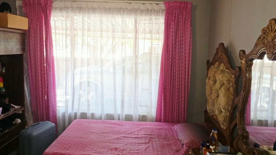 4 Bedroom Property for Sale in Tlhabane West North West